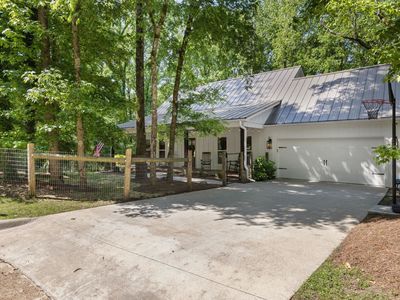 1909 Erskine Dr, Florence, AL, 35630