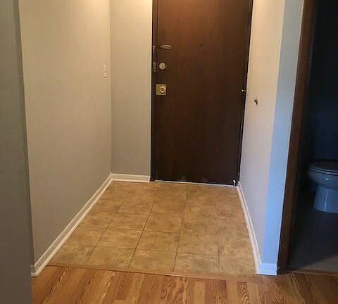 4th image of 214 Circle Ave APT 208