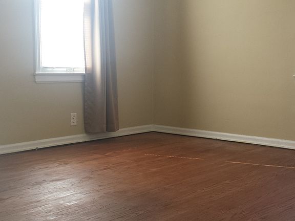 2nd image of 4646 E Pleasant Run Parkway North Dr