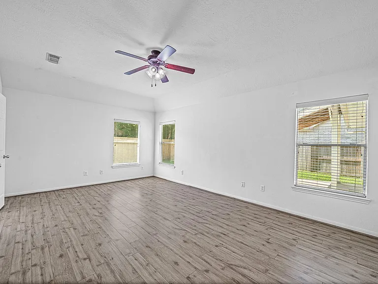 12918 Stratford Mill Ln — Photo 24