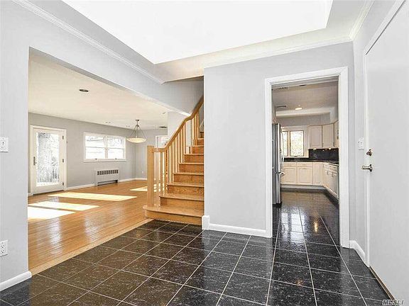 3rd image of 4 Todd Ct