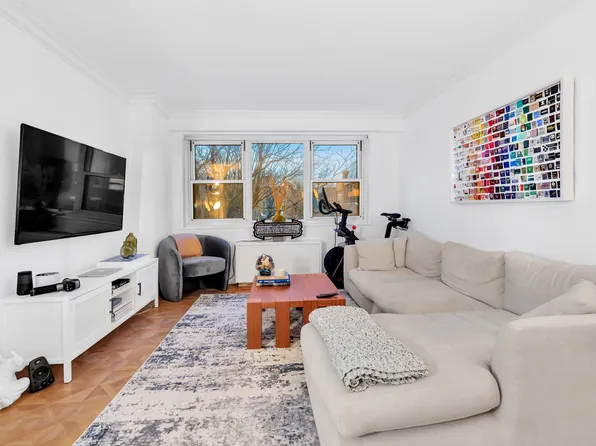 15 Charles Street image 1 of 5