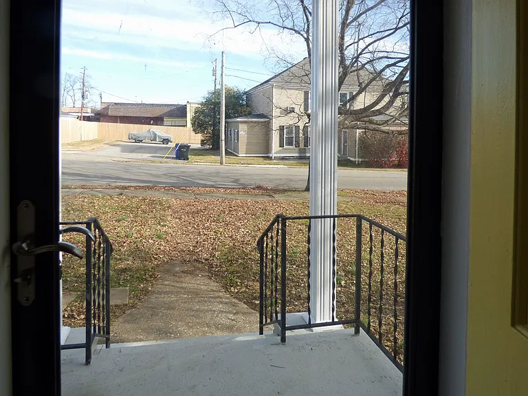 206 Broadview Dr — Photo 27