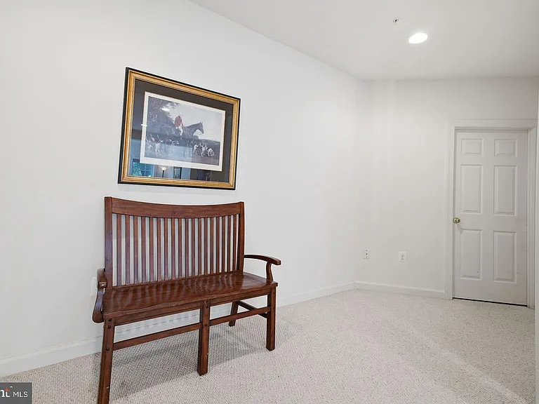 14140 Seneca Rd — Photo 110