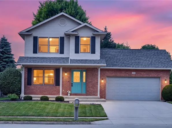 445 Clover Hill Dr, Tipp City, OH 45371