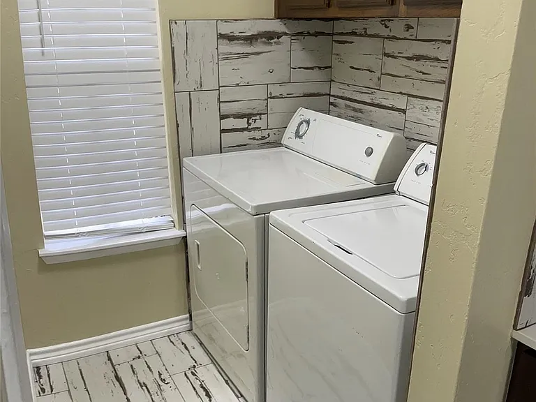17331 Red Oak Dr #34 — Photo 7