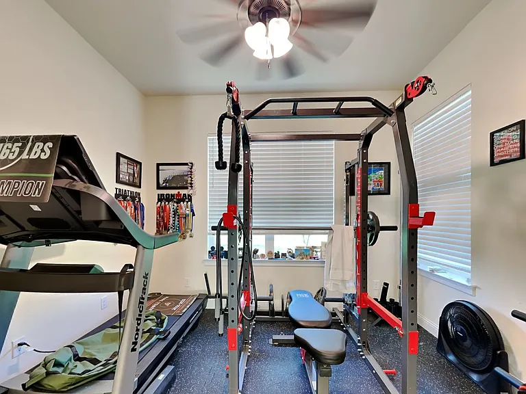 7916 Bella Flora Dr — Photo 20