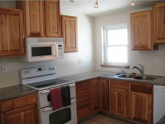 Kitchen w/Hickory Cabinet