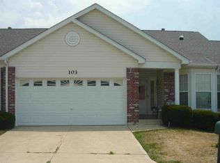 103 Twelve Oaks Dr, Saint Peters, MO 63376
