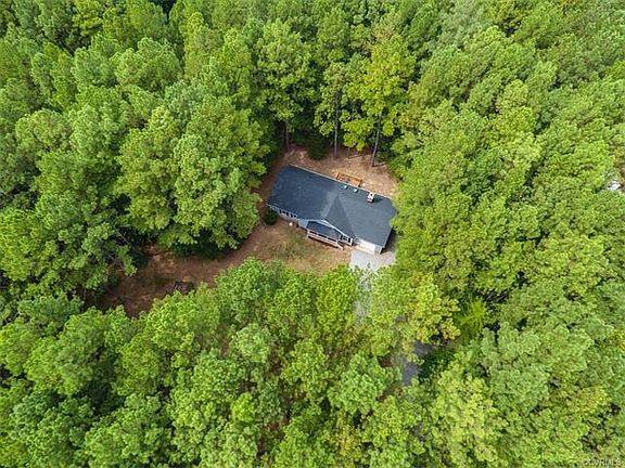 2nd image of 2579 Butterwood Dr