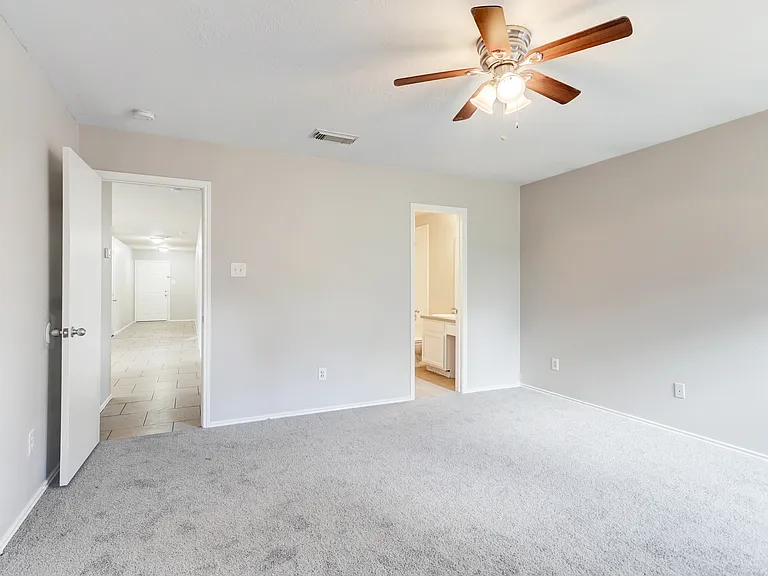 7519 Kennemer Dr — Photo 4