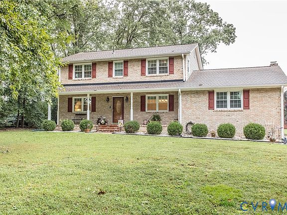 2nd image of 2720 Blithe Dr