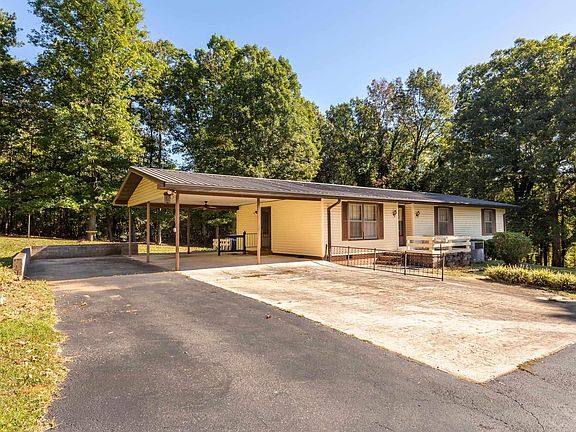 4th image of 3054 Easonville Rd
