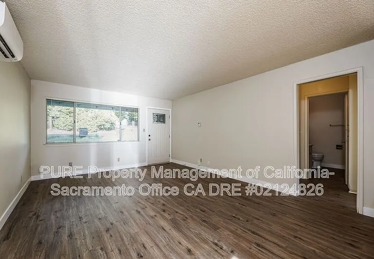 4525 Pennsylvania Ave #B — Photo 5