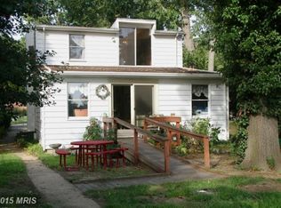 8013 E Riverside Dr, Pasadena, MD 21122