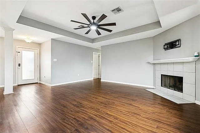 3 bed, 2.0 bath, 1442 sqft, $2,000 — Photo 3