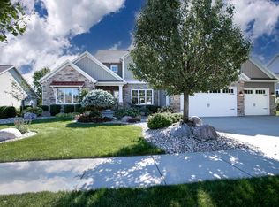 305 E Clearwater Dr, Appleton, WI 54913
