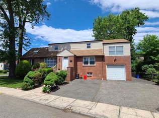 792 Kingsland Ave, Ridgefield, NJ 07657