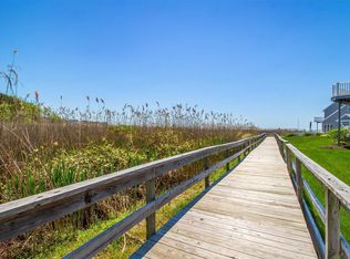 31 Spinnaker Ct, East Patchogue, NY 11772