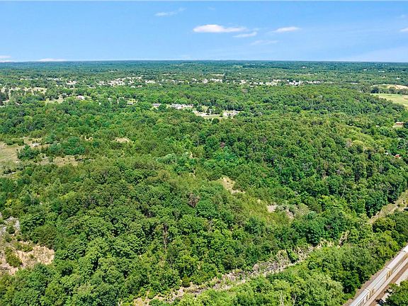 3rd image of Golf Course Rd
