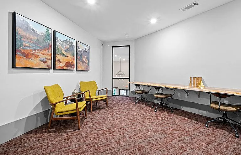 Canyon Springs Apartments — Photo 29
