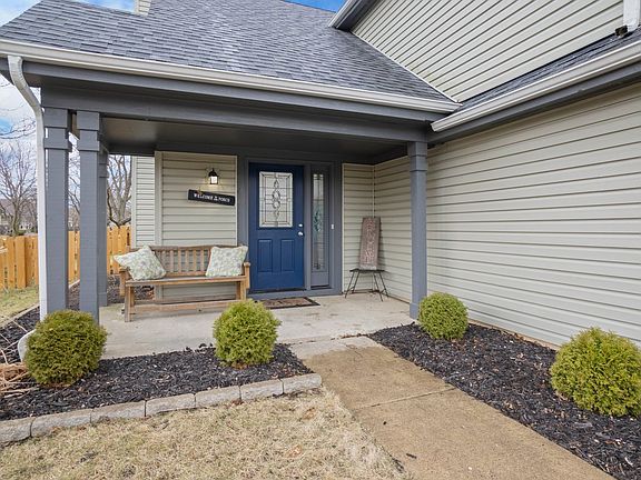 2nd image of 386 Penny Ln