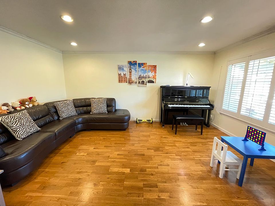 1st image of 3132 Kimlee Dr