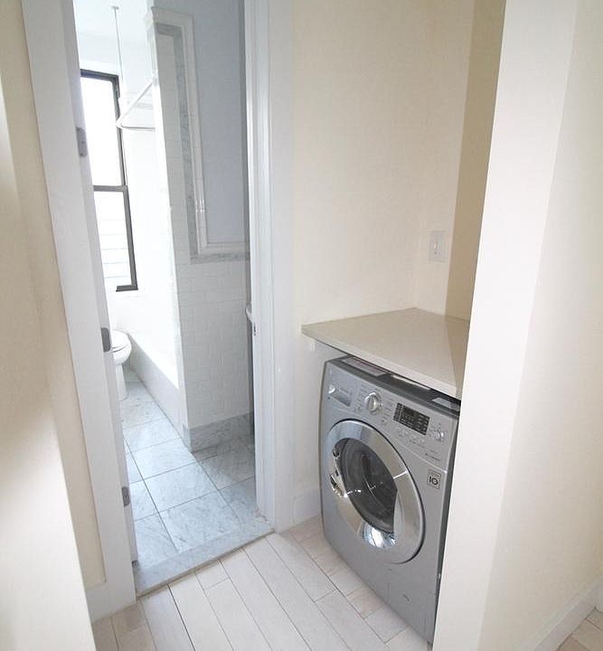 1st image of 1115 Union St