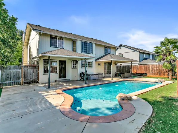 1098 Gate Park Dr, Central Pt, OR 97502