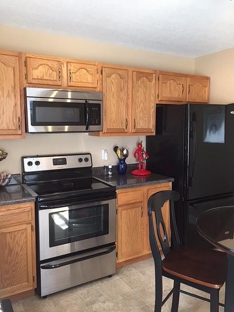 2nd image of 3802 Wayne Dr