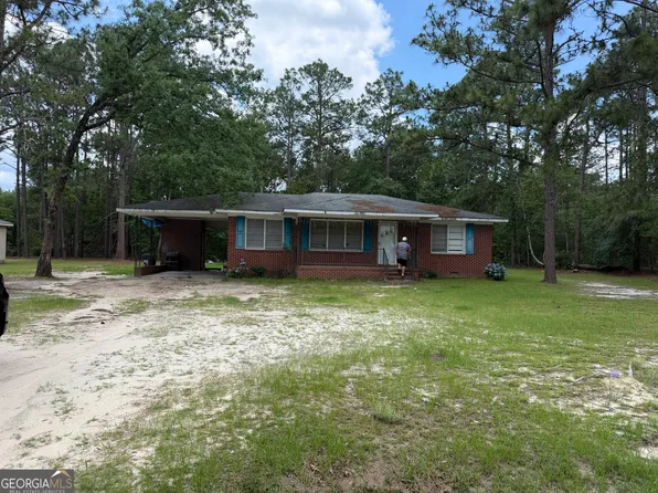 332 Thigpen Dr, Swainsboro, GA 30401