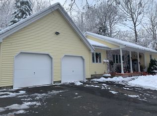 41 Betty Spring Rd, Gardner, MA 01440