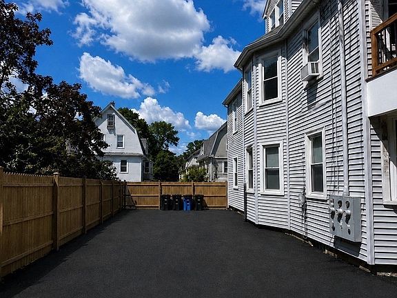 2nd image of 34-36 Curry Cir
