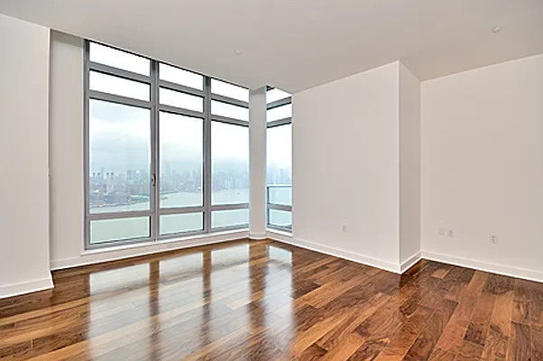 Rented by Nest Seekers International | media 26