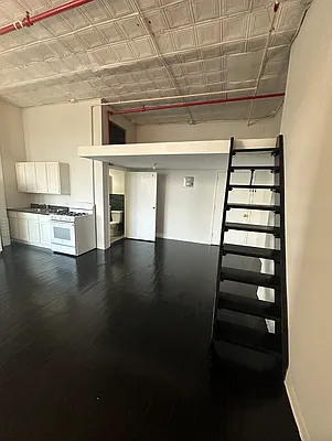 Rented by Deegan Management I Co., LLC | media 4