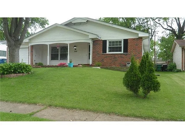 2140 W Wedgwood Dr photo 1