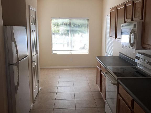 3rd image of 15165 N 138th Ln