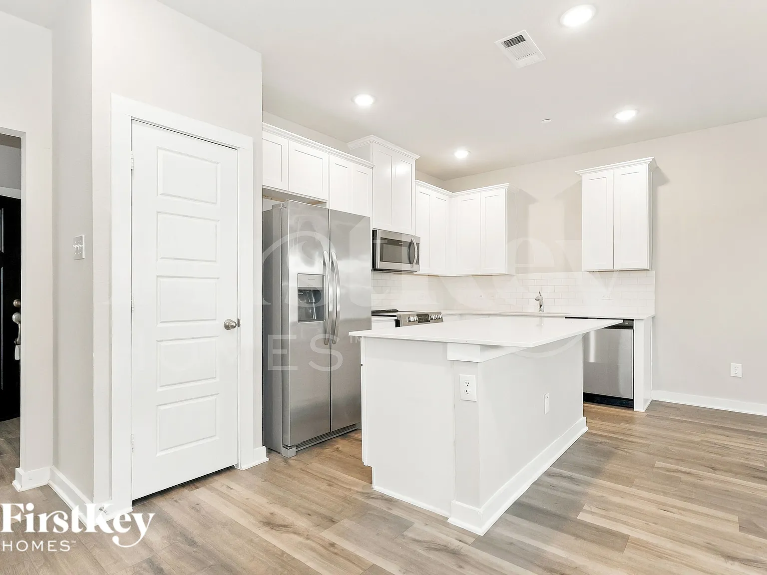 3 bed, 2.5 bath, 1619 sqft, $2,645 — Photo 4