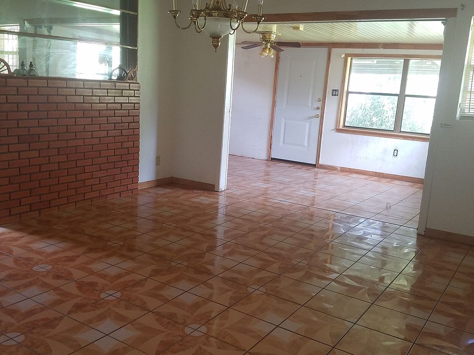 Dinning Room and Back Room