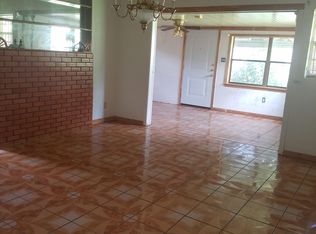 2201 Walnut Ln, Pasadena, TX 77502