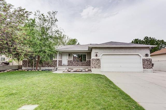1st image of 2584 W Brucemont Dr
