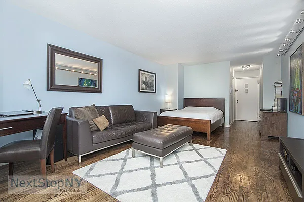 Sold by NextStopNY | media 3