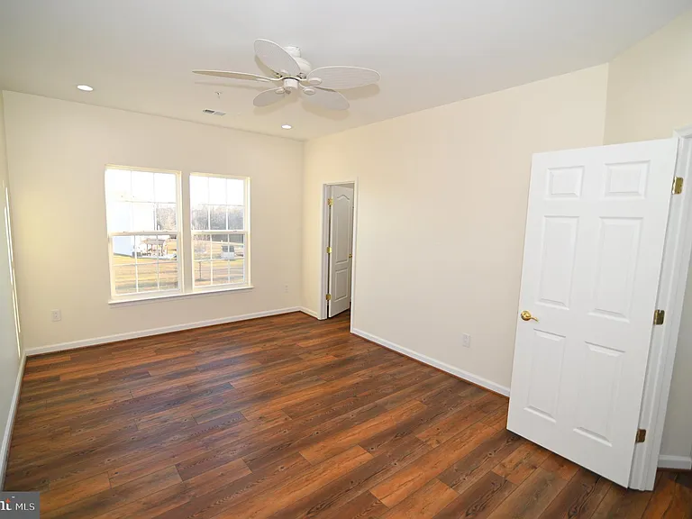 7001 Chaptico Ct — Photo 98
