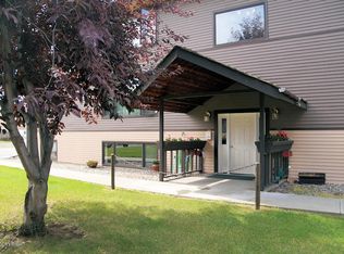 16 Glacier Ave, Fairbanks, AK 99701