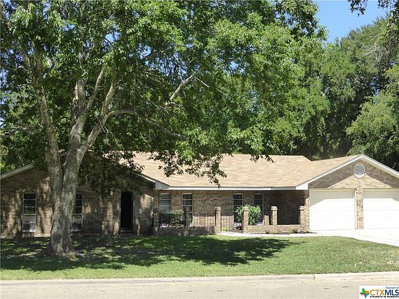 3rd image of 3806 Wendy Oaks Dr