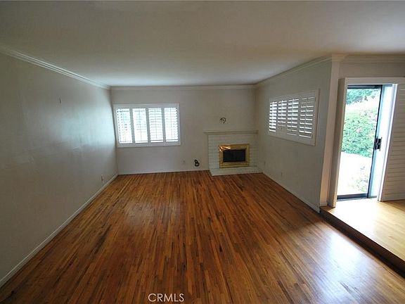 4th image of 3603 Castle Rock Rd