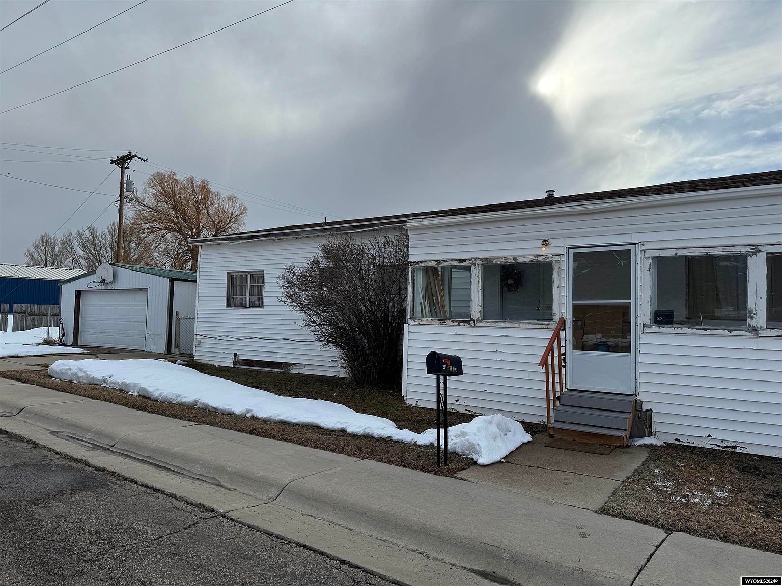 221 Fir Ave, Kemmerer, WY 83101 MLS 20241801 Zillow