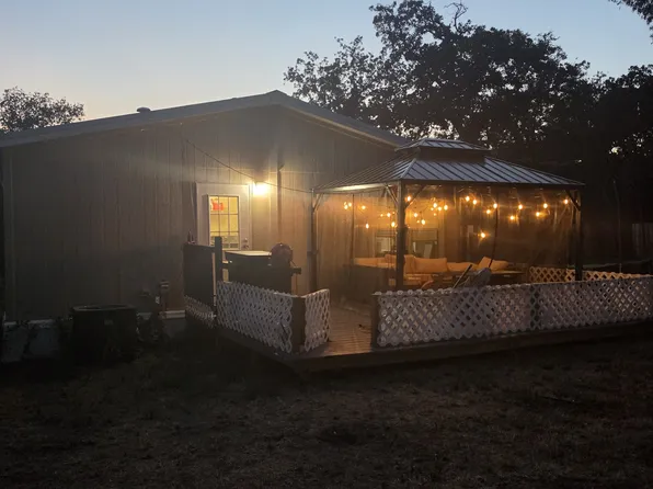 5807 Arrowhead Dr, Granbury, TX 76048