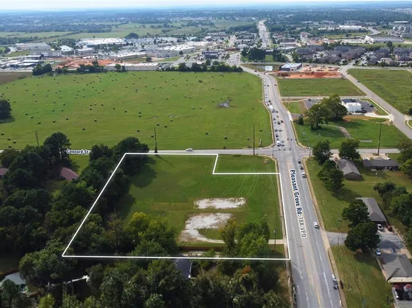 1566 W Pleasant Grove Rd, Lowell, AR 72745