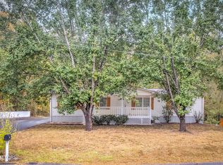 493 Randall Fugate Rd, Spring City, TN 37381